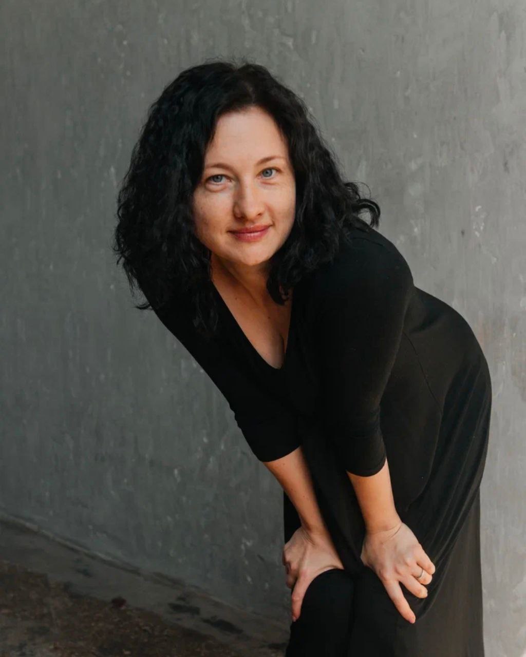 Если нажать на синие буквы ,то можно узнать больше
Про то КАК Я ДОКАТИЛАСЬ ДО ТАКОЙ ЖИЗНИ
Для карьерного роста можно взять в опору 2 КНИГИ МОЕГО АВТОРСТВА
Тренинг проект " Лидерство ,путь героя " офла... | Сетка — социальная сеть от hh.ru