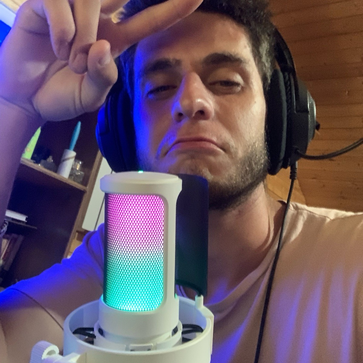 Даниил Хозяинов