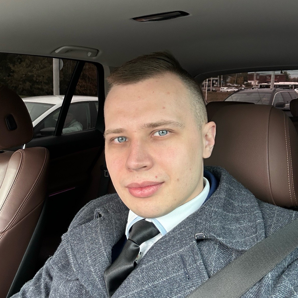 Максим Гусенков