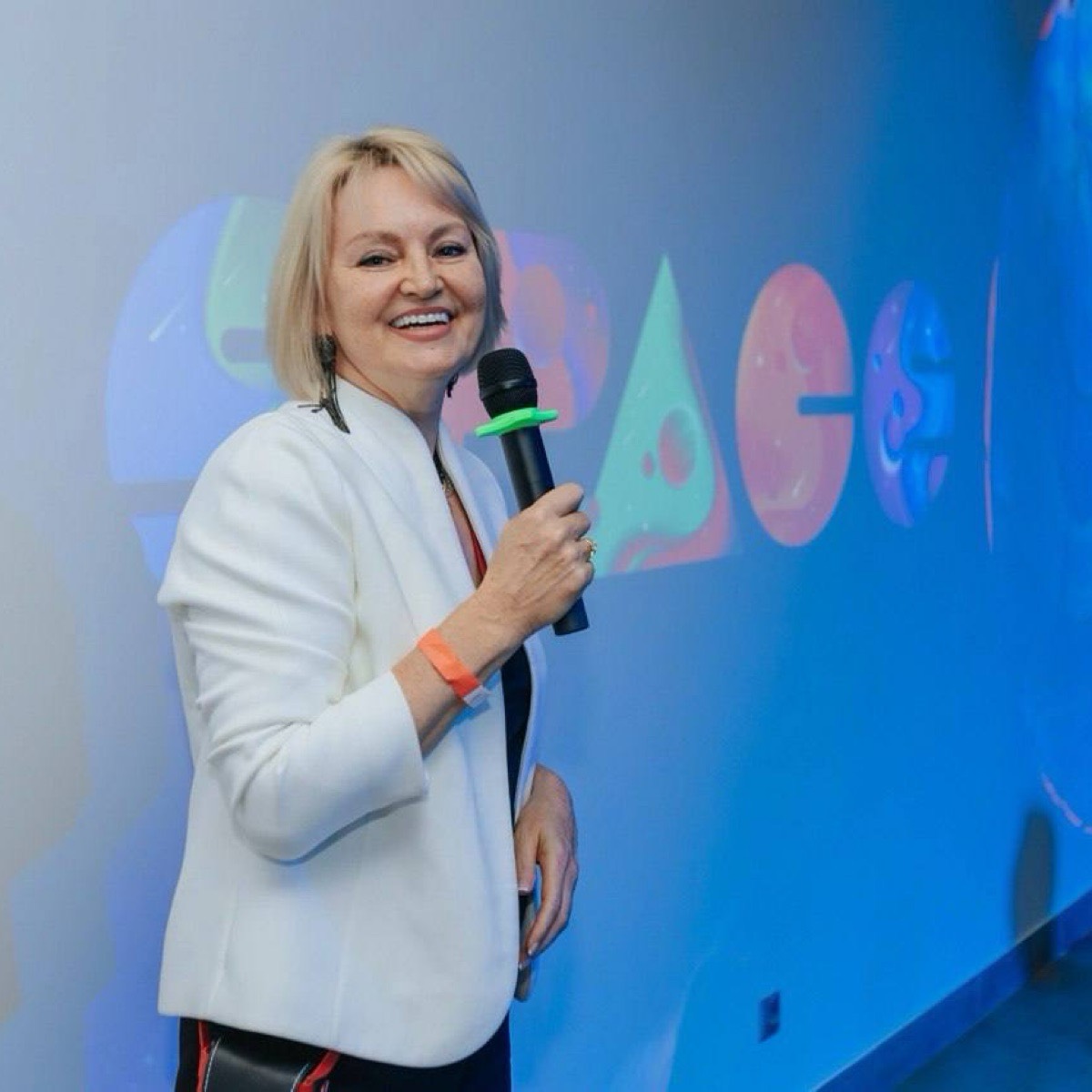 Елена Лобкова