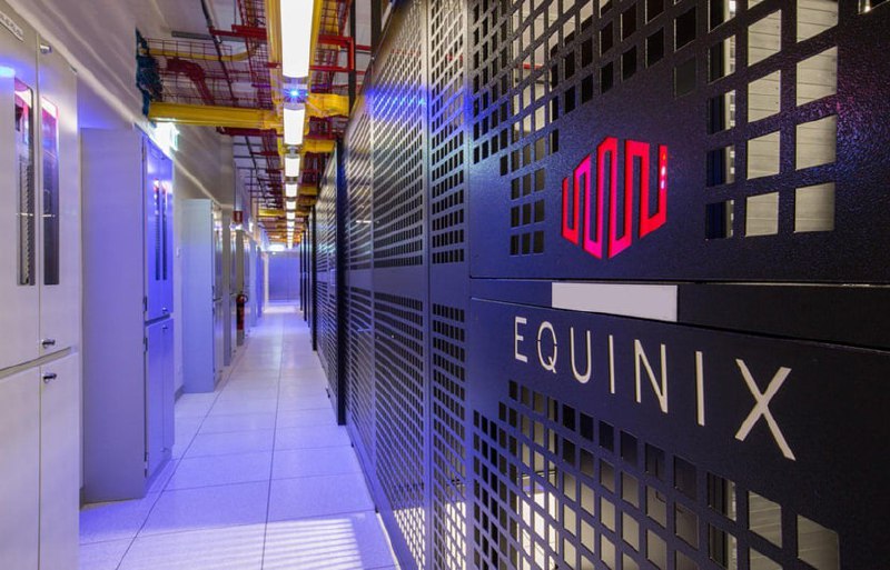Equinix открыла новый дата-центр в Париже
Компания Equinix запустила в Париже ЦОД PA13x — объект сети xScale гиперскейл-уровня | Сетка — социальная сеть от hh.ru