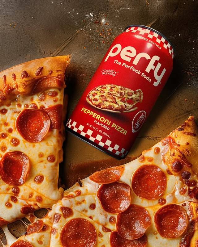 ШТО? Perfly анонсировал лимитную серию газировки со вкусом… ПИЦЦЫ ПЕППЕРОНИ. Пишут, что серия будет очень ограниченной, малое количество счастливчиков сможет продегустировать «божественный напиток» | Сетка — социальная сеть от hh.ru