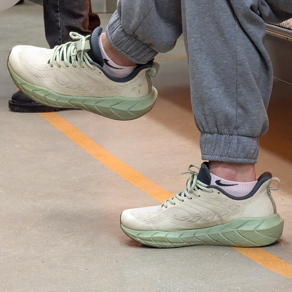 Китайских брендов всё больше и больше. Не так, как на автомобильном рынке, но всё же ☝️
BMAI 4.0 Plus — это кроссовки, созданные для бегунов, которым важны лёгкость, амортизация и надёжность | Сетка — социальная сеть от hh.ru