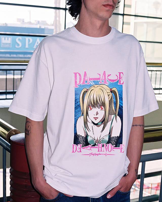 Ого, Palace заколлабился с Death Note и выпустил целую капсулу шмота по легендарному аниме. В коллекции есть: тишки с главными героями, худи, лонгсливы, куртки и даже сумка. Дроп 14-15 февраля | Сетка — социальная сеть от hh.ru