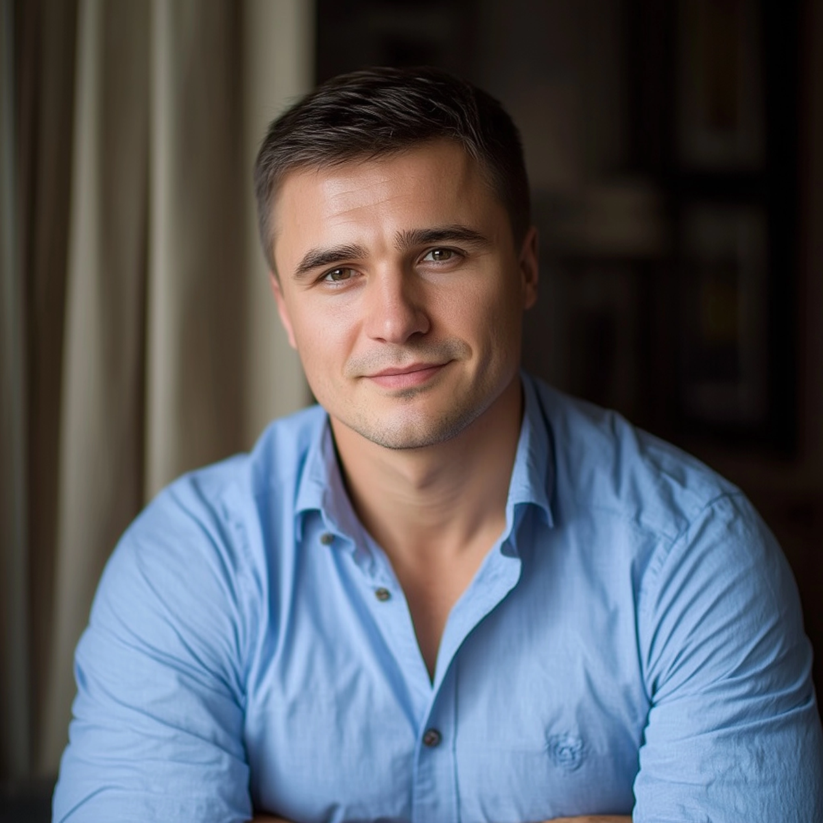 #постзнакомство
Хочу познакомить вас с одним интересным человеком — его зовут Александр, и он точно знает, как сделать вашу ванную комнату идеальной | Сетка — социальная сеть от hh.ru