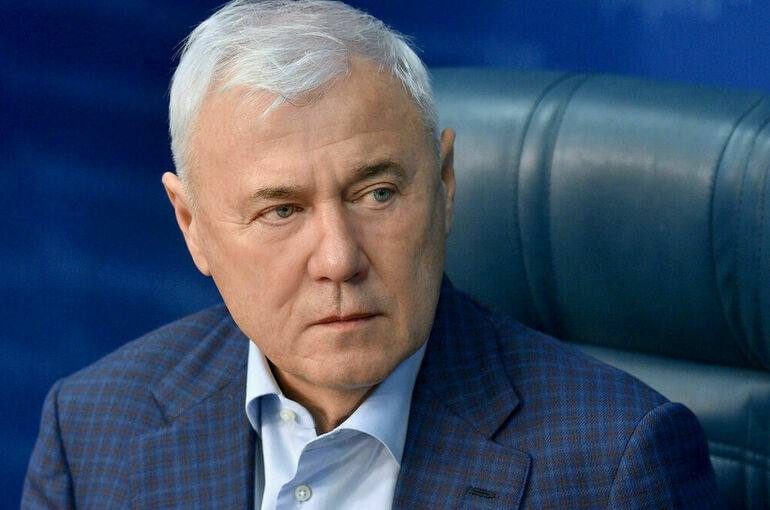 Центробанк РФ сообщил, что в 2024 году запасы золота в российских банках сократились в два раза: сейчас его меньше 40 тонн | Сетка — социальная сеть от hh.ru