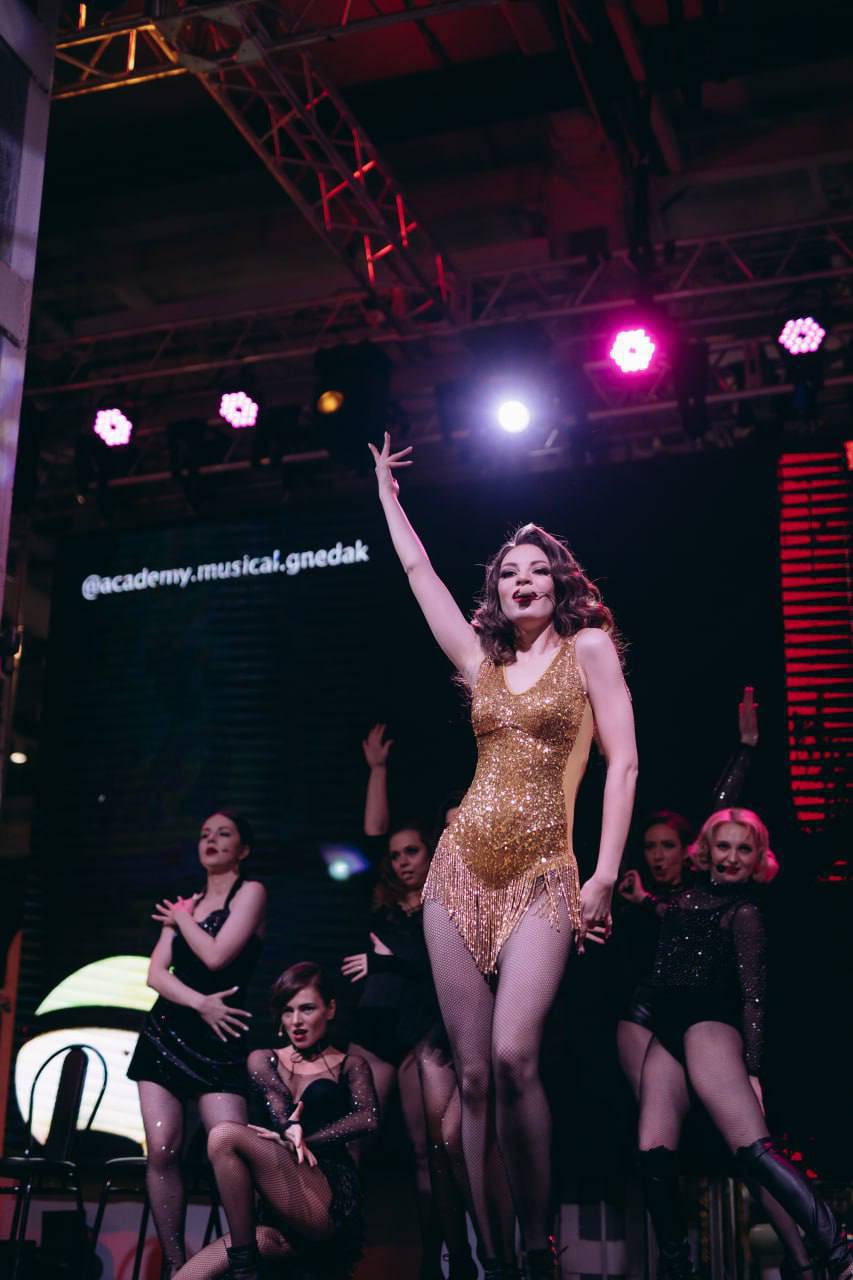 #афиша #пятница #14февраля
Афиша мероприятий на День Влюбленных💕
Развлечения:
🖇️Вечеринка в наушниках на льду
🗓14 февраля в 21:00
📍PROЛёд каток в саду «Эрмитаж»
🖇️Ночные катания на ВДНХ
🗓С 23:30 14 фе... | Сетка — социальная сеть от hh.ru