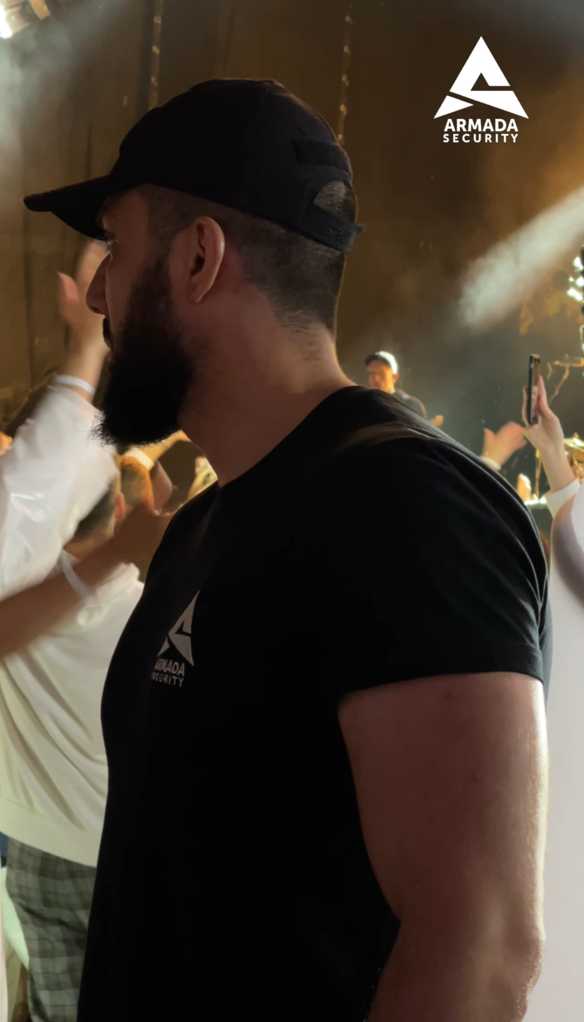 Безопасность знаменитостей: как мы организовываем данный процесс✔️
В мире, где внимание к знаменитостям может стать как благословением, так и проклятием, обеспечение их безопасности становится первооч... | Сетка — социальная сеть от hh.ru