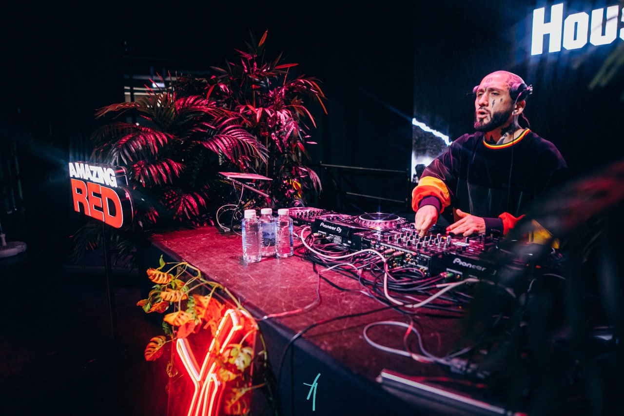 Никто не будет спорить, что танцы в целом и, в частности, брейкданс - это часть спорта. А кто будет спорить, то скажу, что это не просто вид спорта, а олимпийский вид спорта | Сетка — социальная сеть от hh.ru