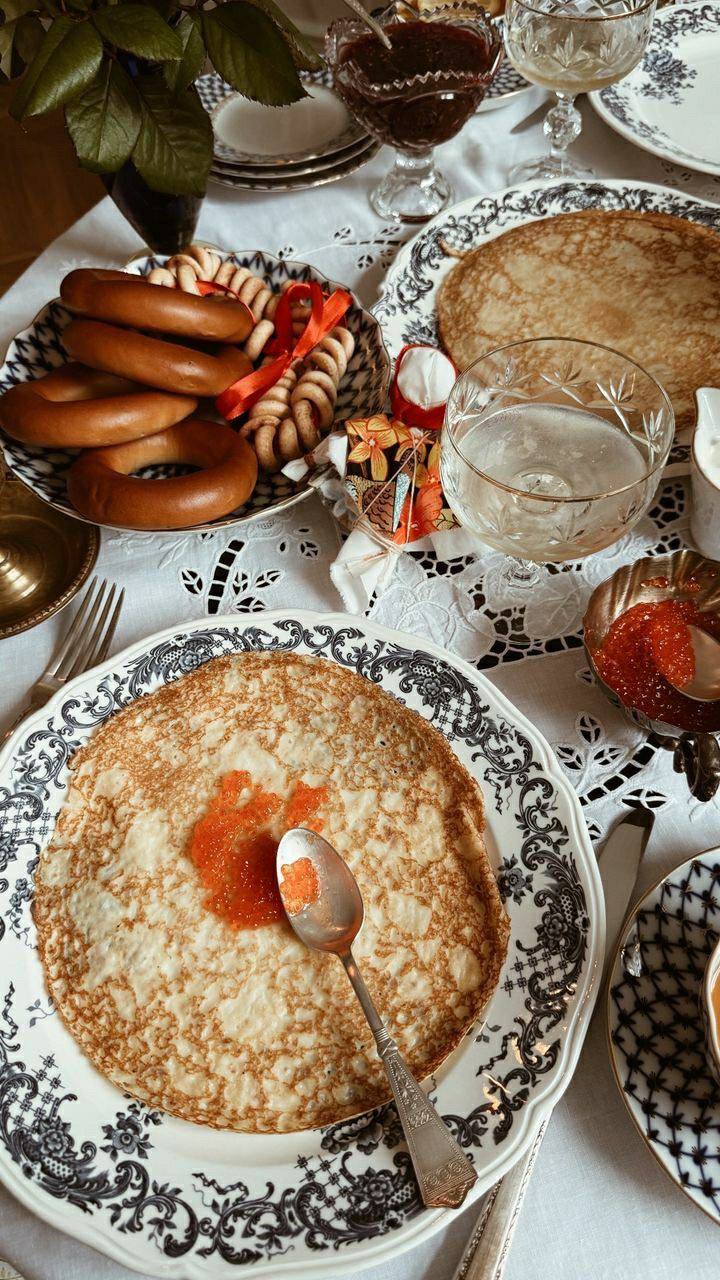 😋В этом году масленичная неделя пройдет с 24 февраля по 2 марта
Какая у вас любимая начинка?
❤️ — мясная
😍 — сладкая
😎 — соленая
😁 — что-то другое
📲Подпишитесь на Вдвижении | Сетка — социальная сеть от hh.ru