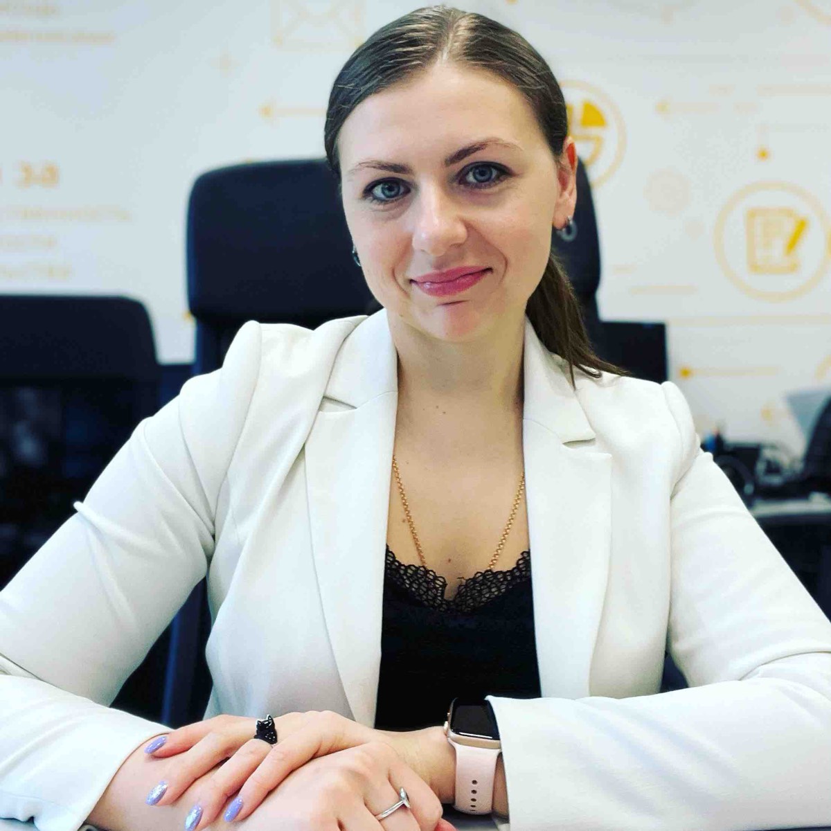 Литвинова Ирина | Сетка — социальная сеть от hh.ru