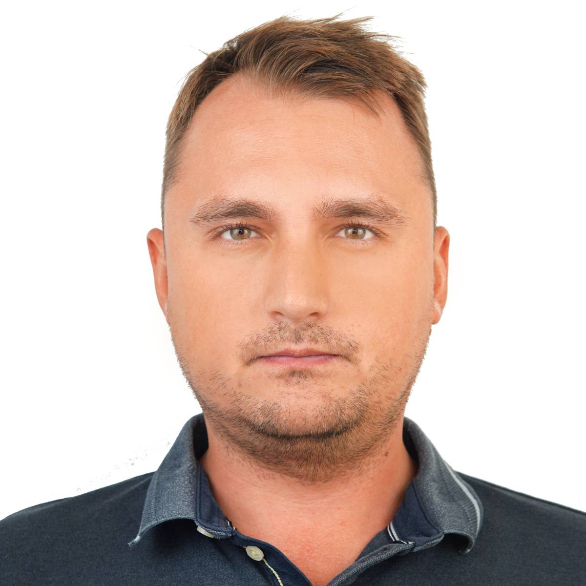 Владислав Сакеев