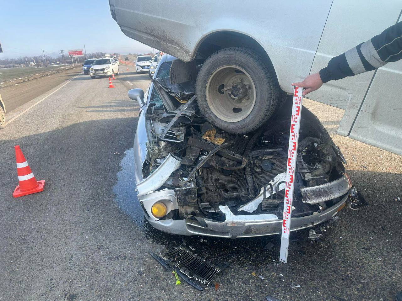 В Шпаковском округе столкнулись три автомобиля из-за несоблюдения дистанции14 февраля на 308 км трассы «Ростов-на-Дону — Ставрополь» произошло ДТП с участием двух легковых автомобилей и ГАЗели | Сетка — социальная сеть от hh.ru