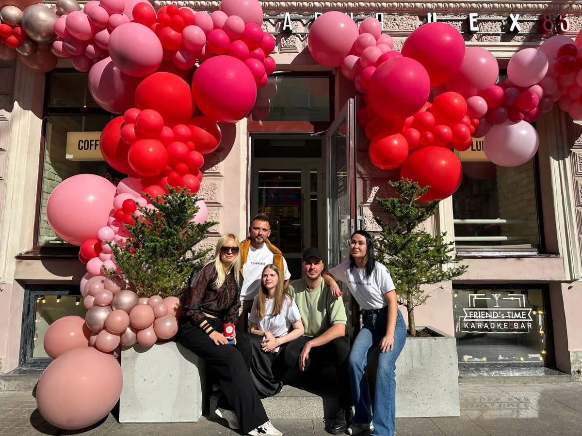 🤩 Большой путь был проделан совместно с компанией ЦЕХ85 Family. Мы вместе на протяжении 7 лет завоевывали рынок и лояльность гостей, набирались опыта, развивали команды и достигали высоких результатов | Сетка — социальная сеть от hh.ru