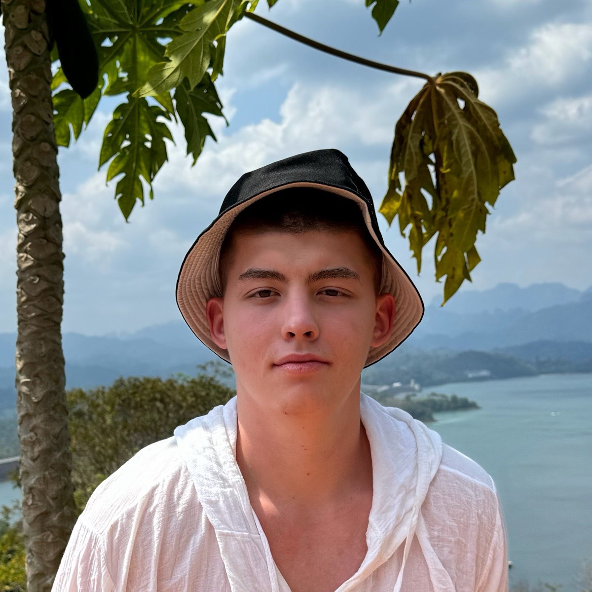 Алексей Шестопалов