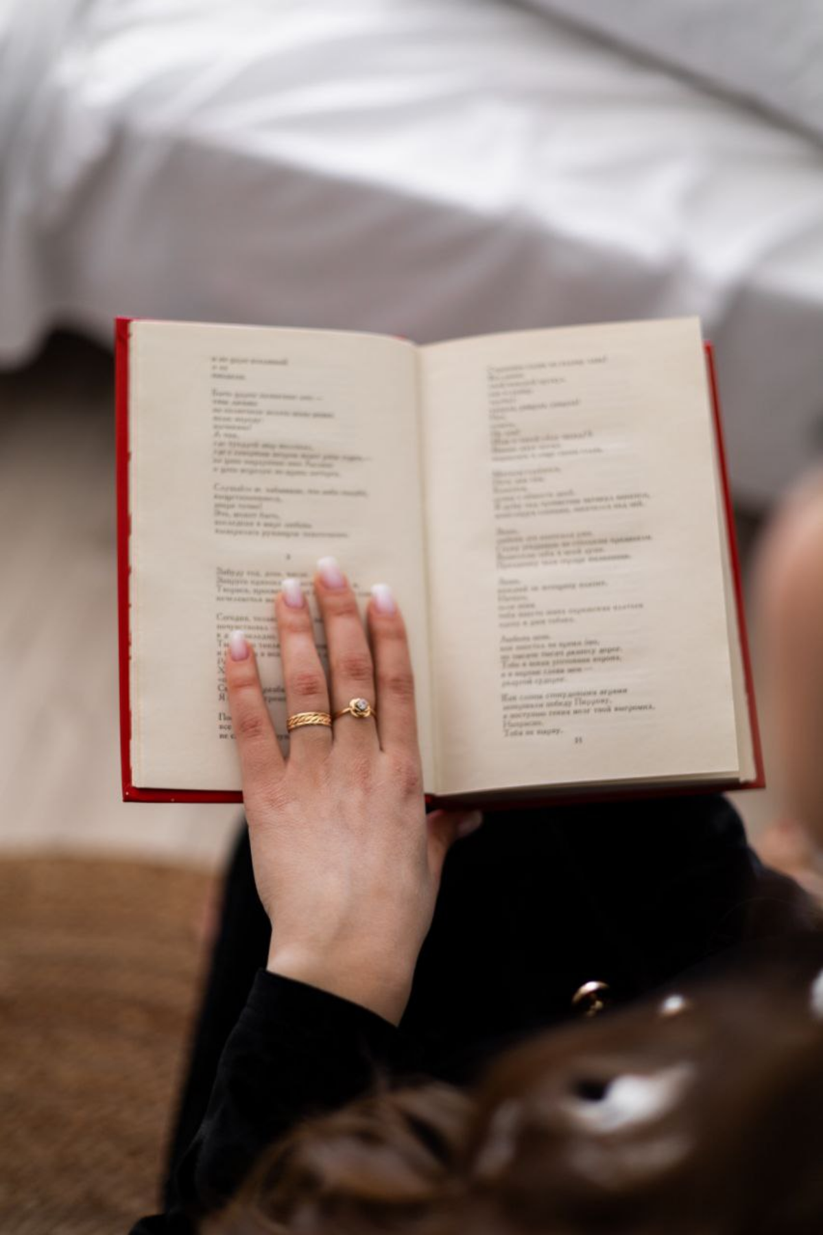 Лёгкий путь: успех или ловушка? 🤨  
Мы все иногда мечтаем о лёгких путях, где нет трудностей и препятствий 🚶‍♀️🛣.  
Но знаете что?   
НАСТОЯЩИЙ РОСТ приходит только через ПРЕОДОЛЕНИЕ ИСПЫТАНИЙ 🌟 | Сетка — социальная сеть от hh.ru