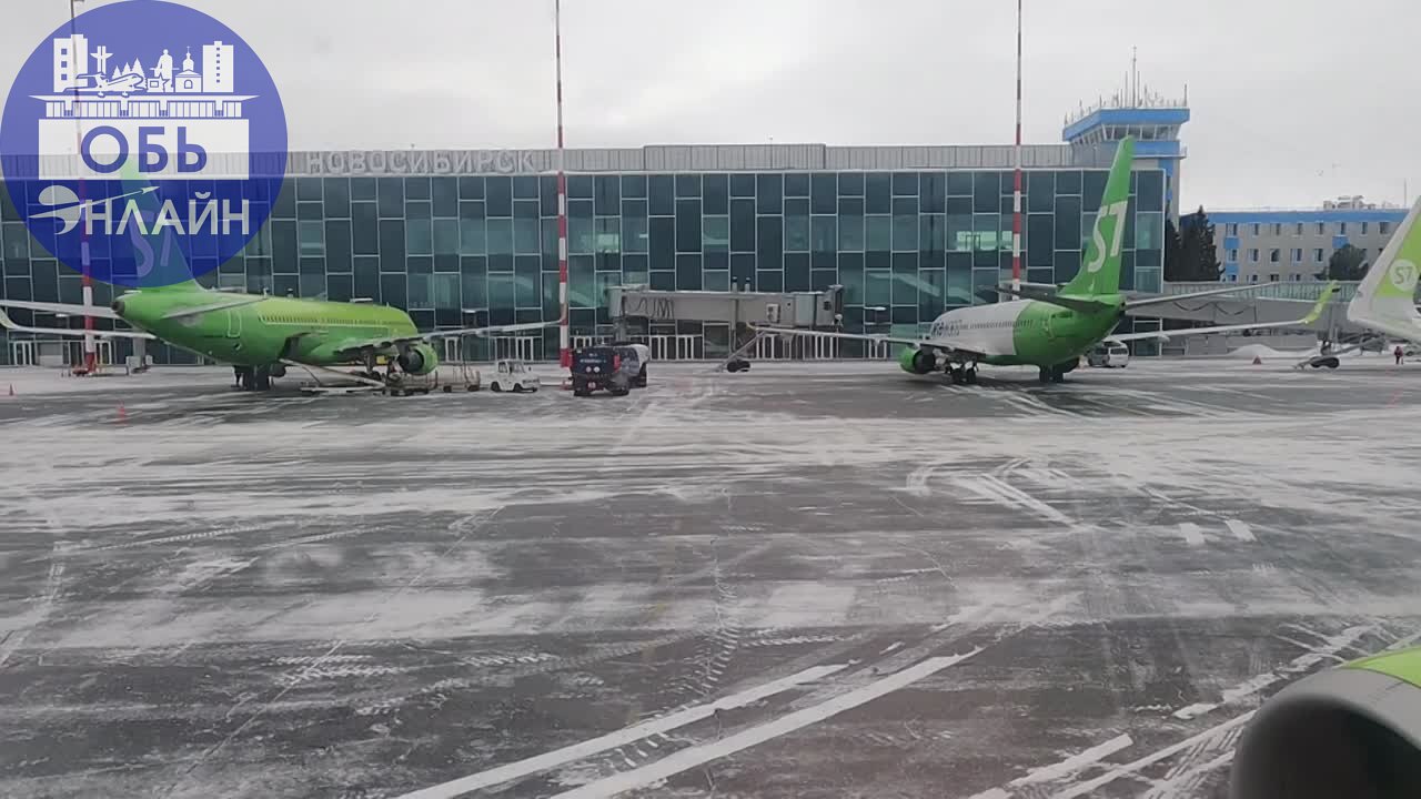 ↗ Красивая посадка Airbus A-321 в аэропорту Толмачёво города Оби
vk.com
Подробнее на https://vk.com/ob.gorod
#городобь #городобьонлайн #толмачево | Сетка — социальная сеть от hh.ru