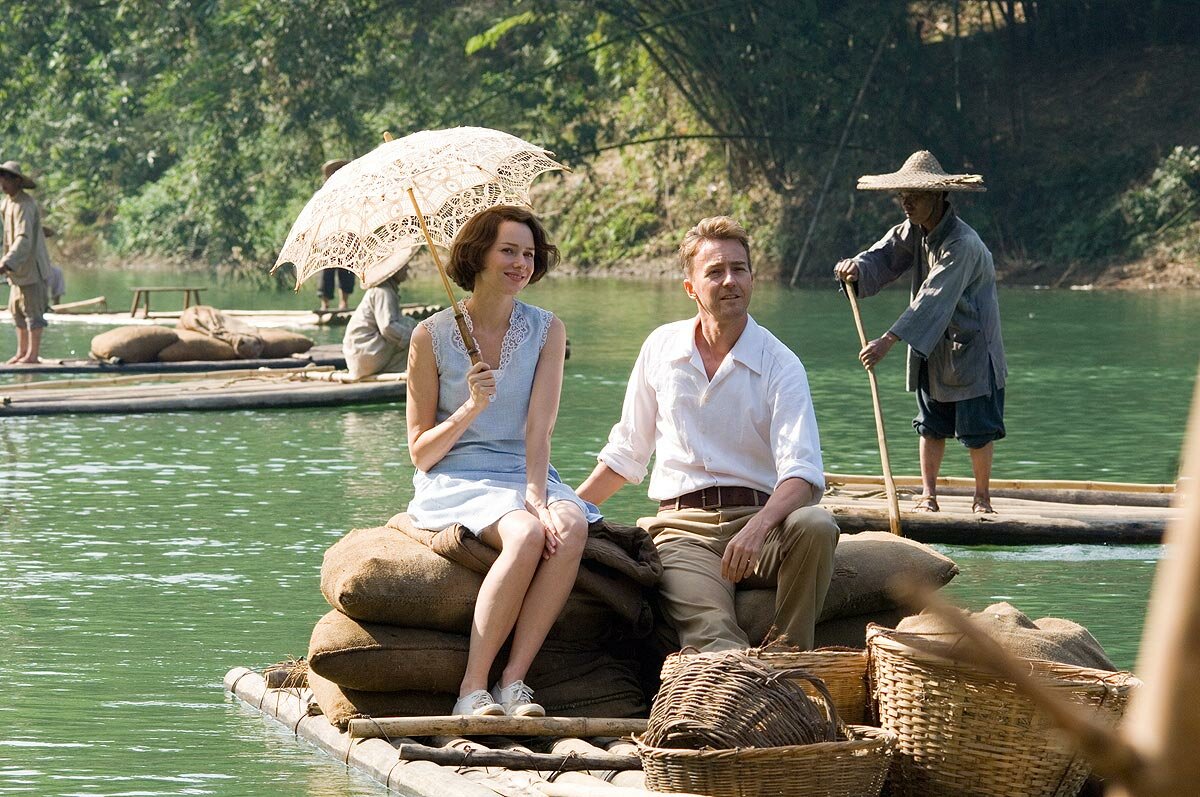 #чтопосмотреть
Разрисованная вуаль (2006)
История любви на фоне холеры по роману Сомерсета Моэма с Эдвардом Нортоном и Наоми Уоттс. | Сетка — социальная сеть от hh.ru