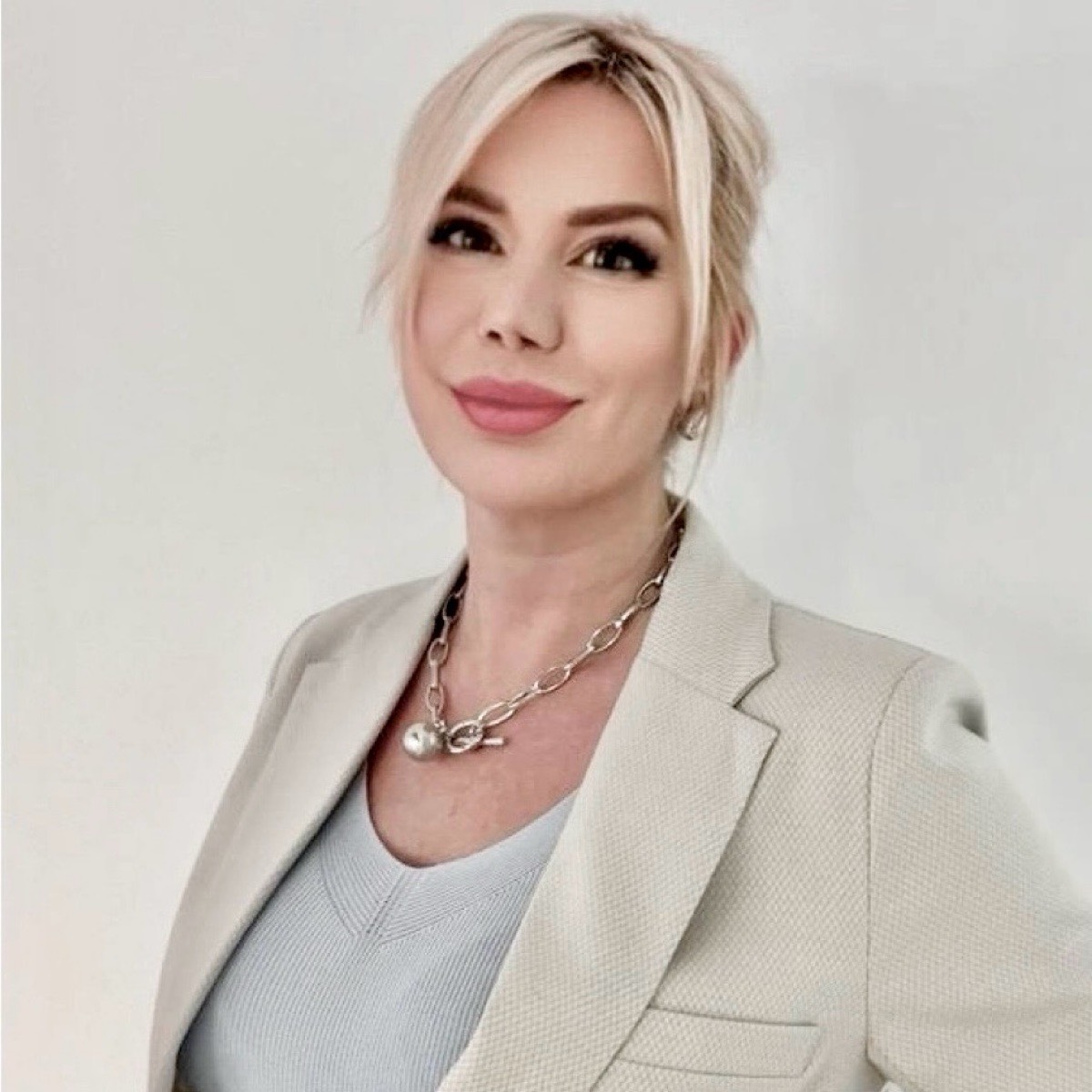 Злата Рябова | Сетка — социальная сеть от hh.ru