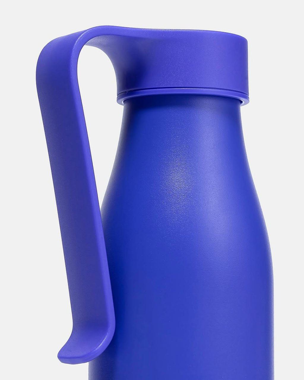 Away
Термос.
@ Alessandro Stabile для Alessi
#packaging #formfactor | Сетка — социальная сеть от hh.ru