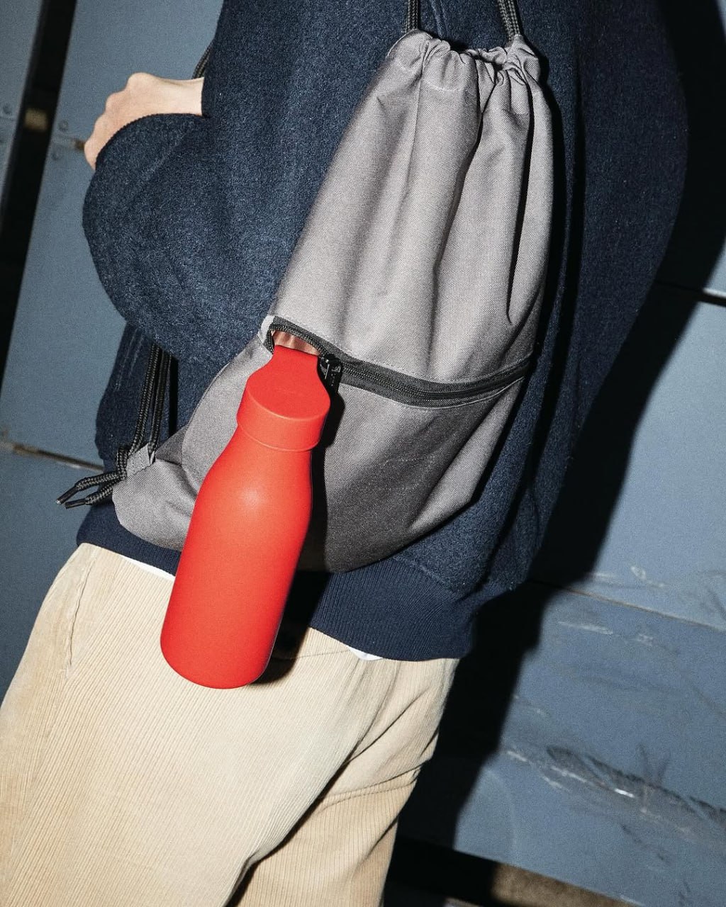 Away
Термос.
@ Alessandro Stabile для Alessi
#packaging #formfactor | Сетка — социальная сеть от hh.ru