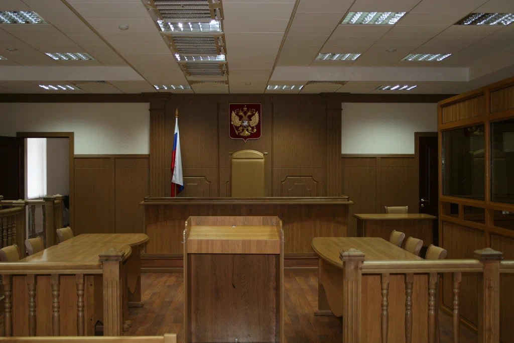 🤯Владимира Зеленского оштрафовали в Кисловодске за мелкое хулиганство
Мужчина сразу заявил, что раскаивается в содеянном. Но суд признал Зеленского виновным по ч. 1 ст. 20 | Сетка — социальная сеть от hh.ru