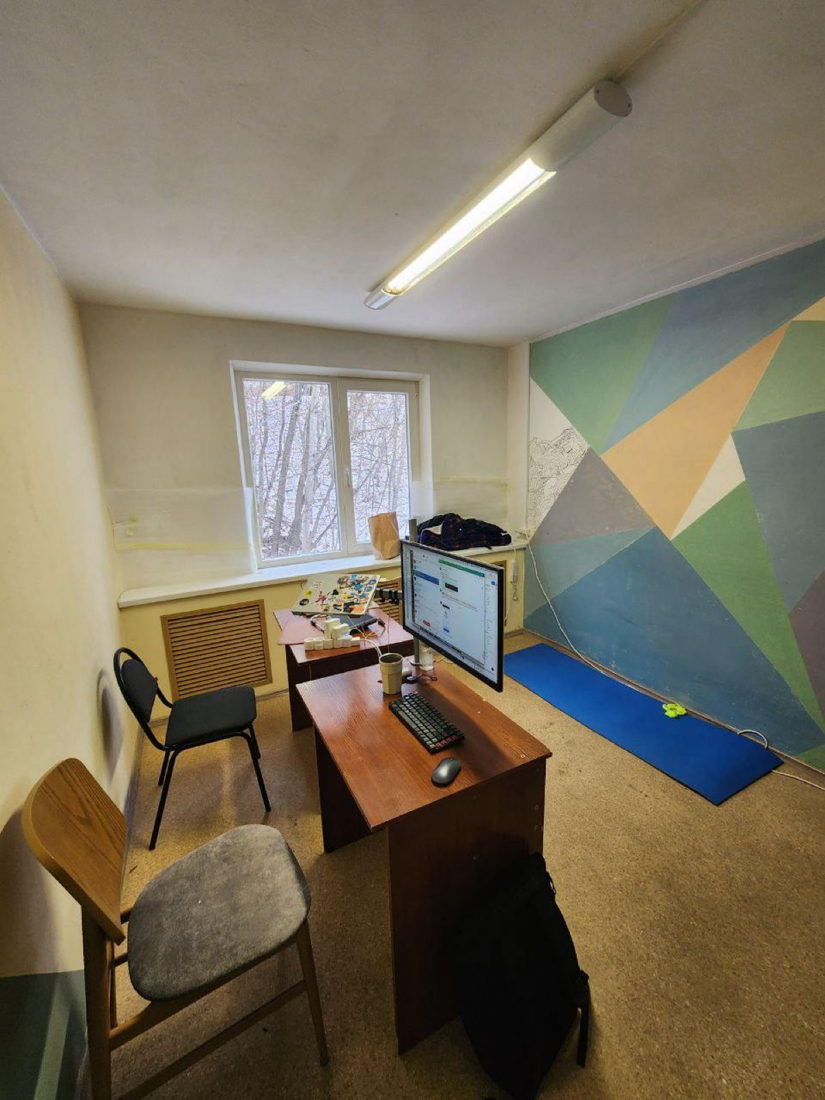 #Студия
Мы сняли офис:)🚀🚀🚀
Наш адрес:
г. Владимир, улица Студёная Гора, 5В - заходите в гости:)
Пока что это лютый андеграунд, даже стыдно показывать.. | Сетка — социальная сеть от hh.ru