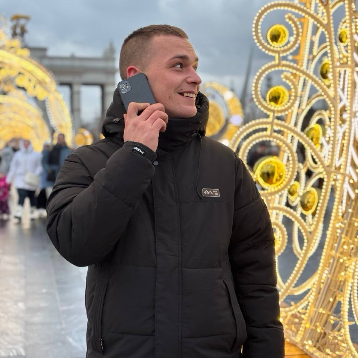 Александр Бархатов