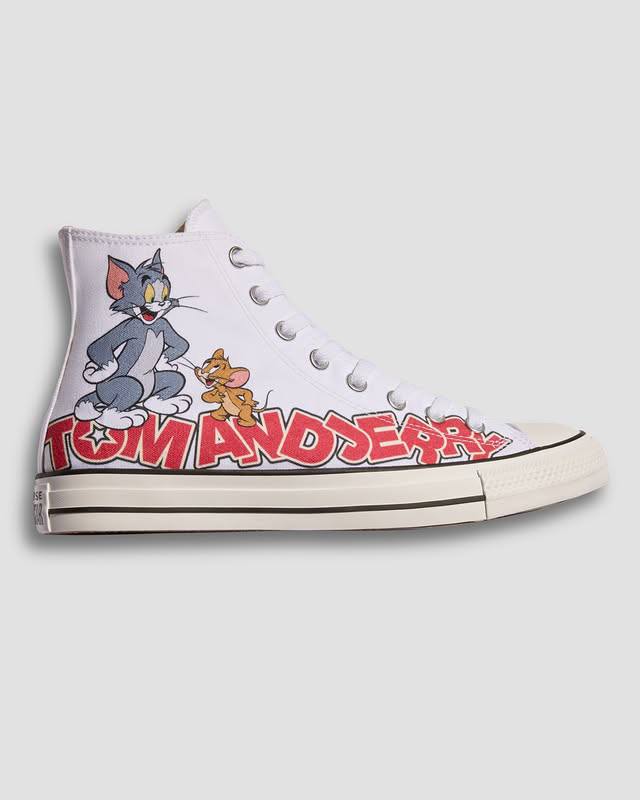 Воооу, у Converse выйдет ОГРОМНЫЙ дроп по Тому и Джерри. В коллекции будут традиционные высокие кеды с героями мульта, пара футболок и худи. Релиз назначен на 6 марта.
🍕 ЗЛП | Сетка — социальная сеть от hh.ru