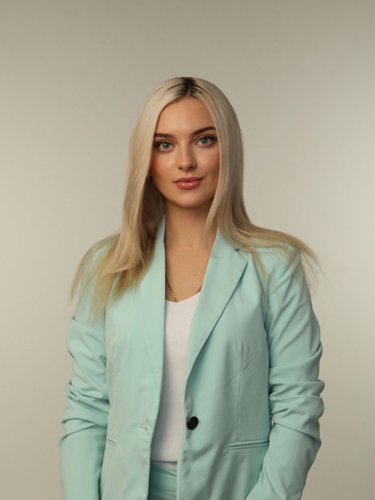 Анастасия Захарова | Сетка — социальная сеть от hh.ru