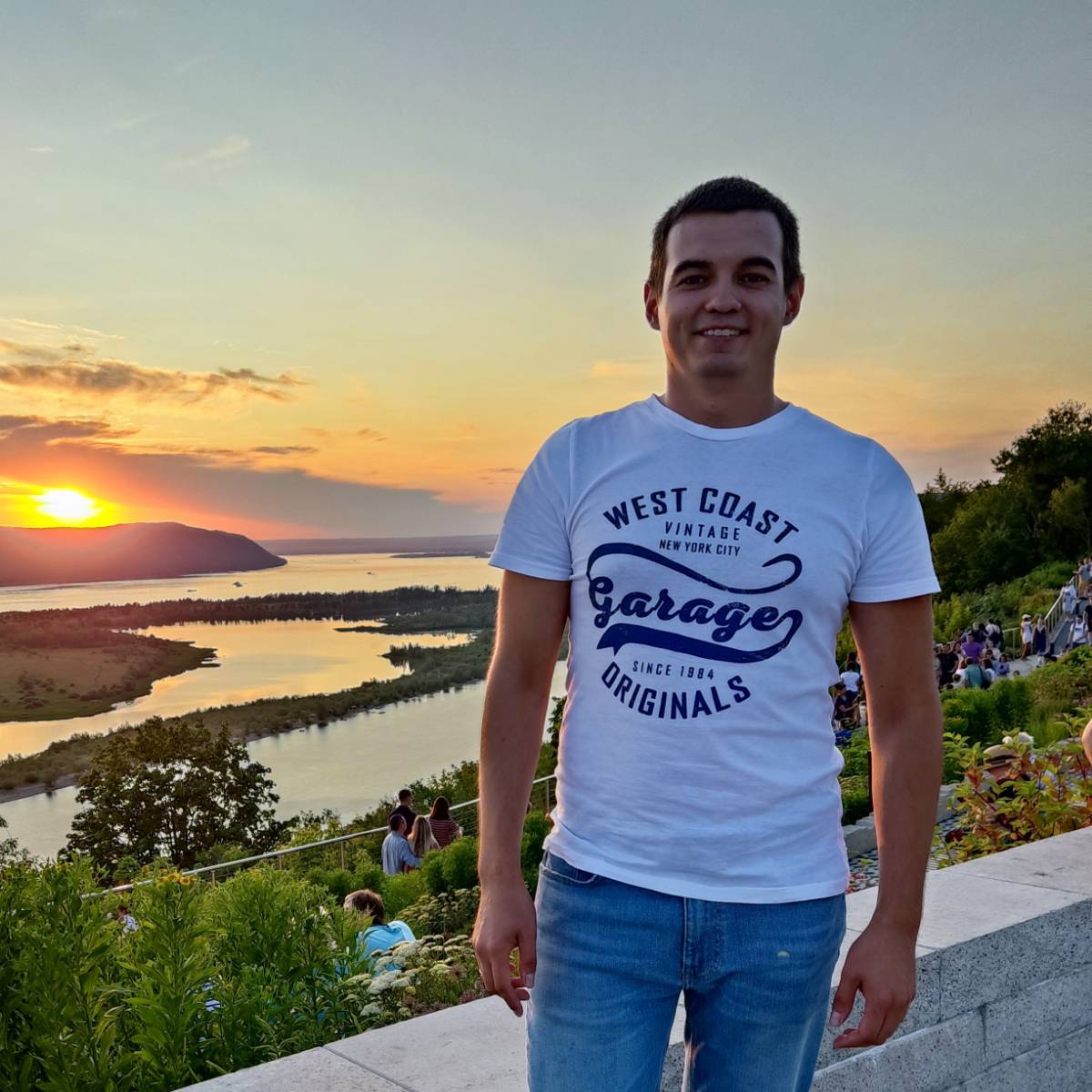 Дмитрий Плат