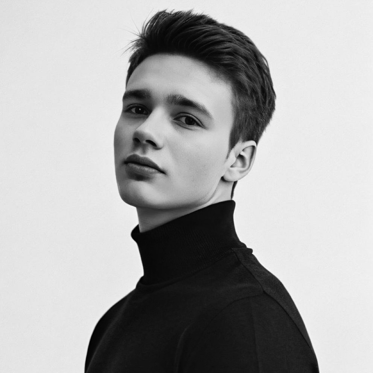 Владислав Семенков