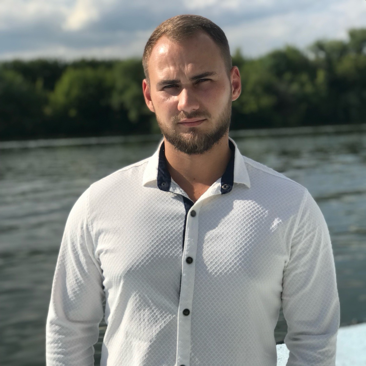 Александр Ларин