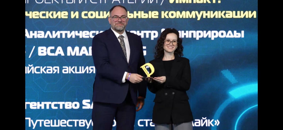 Пока не совсем понимаю как работает эта чудесная сеть и чем бы таким полезным для людей можно делиться. Поэтому начну с полезной информации о себе | Сетка — социальная сеть от hh.ru