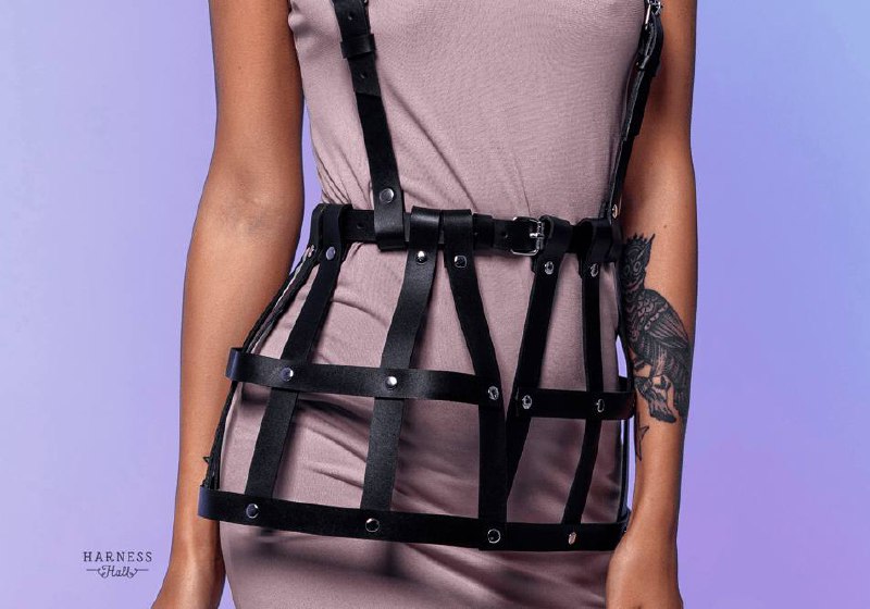 👙 Кожаные штучки для тех, кто любит выделяться 
Друзья, я решил постепенно рассказывать о внутренней кухней нашего агентства, поэтому спешим поделиться! Наше digital-агентство завершило разработку инт... | Сетка — социальная сеть от hh.ru