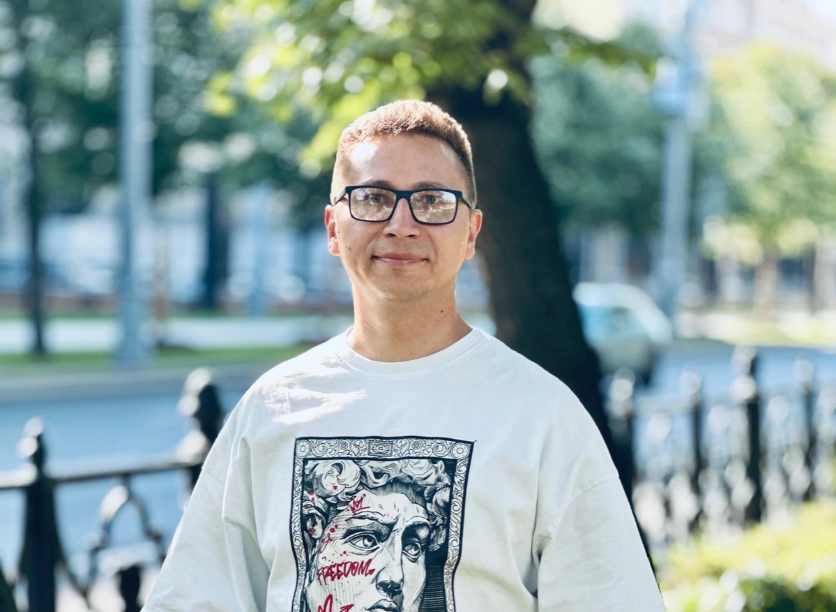 Маркетолог с оплатой за результат. Горячие клиенты. | Сетка — социальная сеть от hh.ru