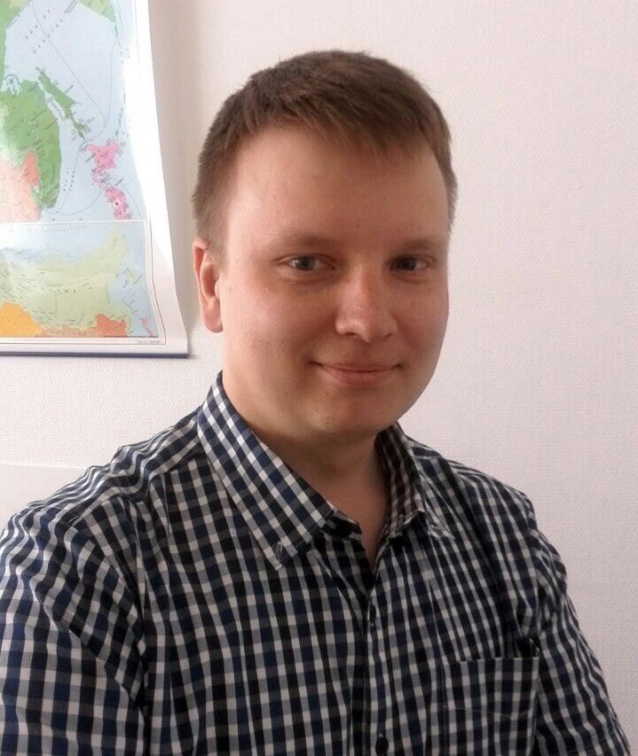 Денис Карасов