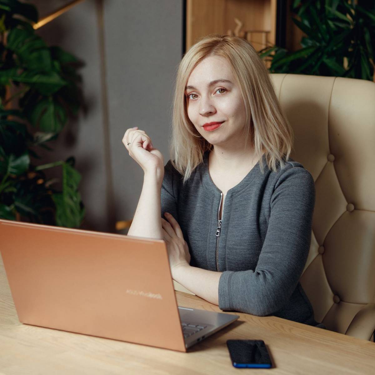 Лина Хазова