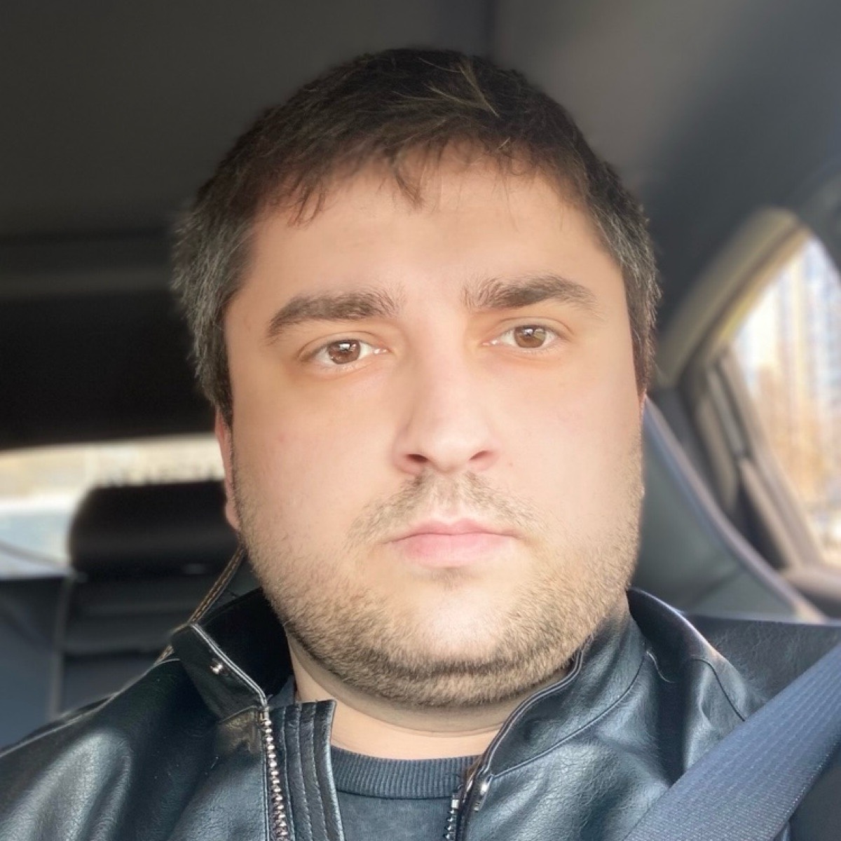 Олег Золотых