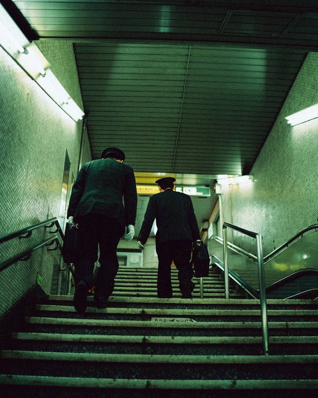 Ночной Токио в объективе британского фотографа Мачея Любомски
The Bytheway | Сетка — социальная сеть от hh.ru