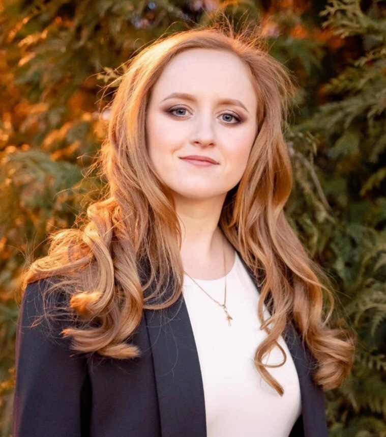 Анна Столбнякова