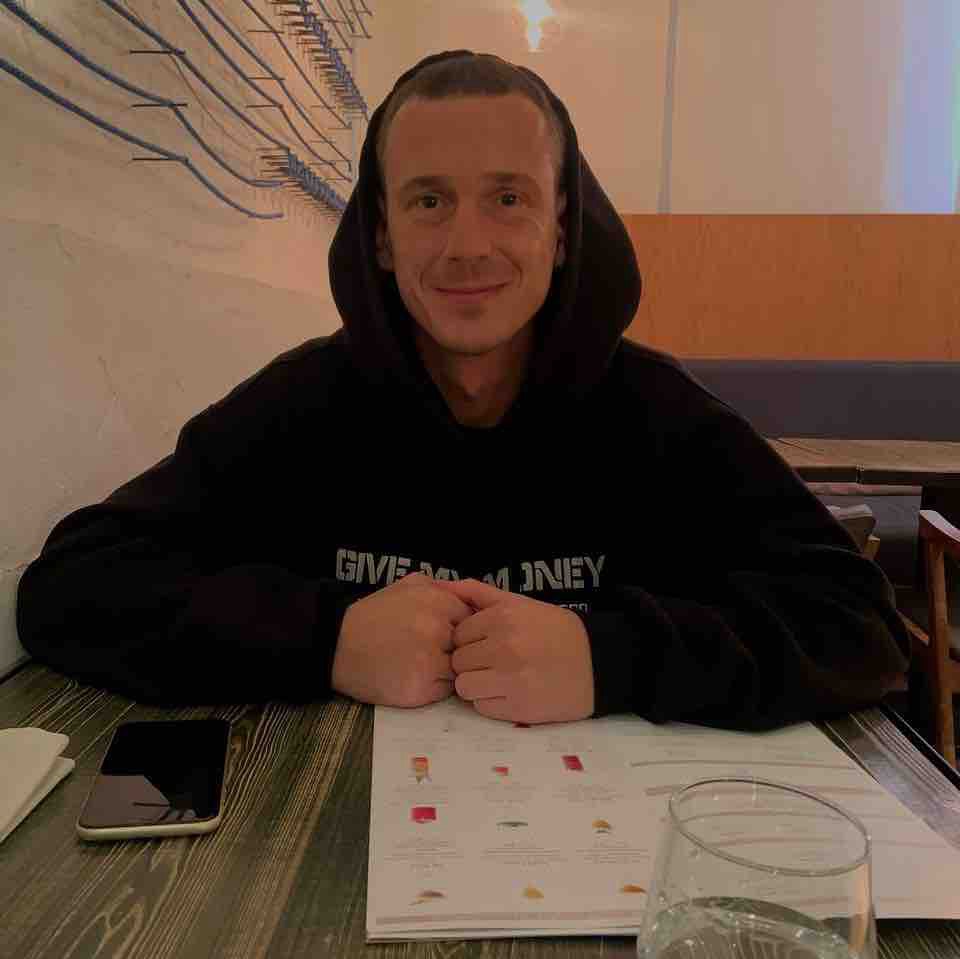 Антон Мм | Сетка — социальная сеть от hh.ru