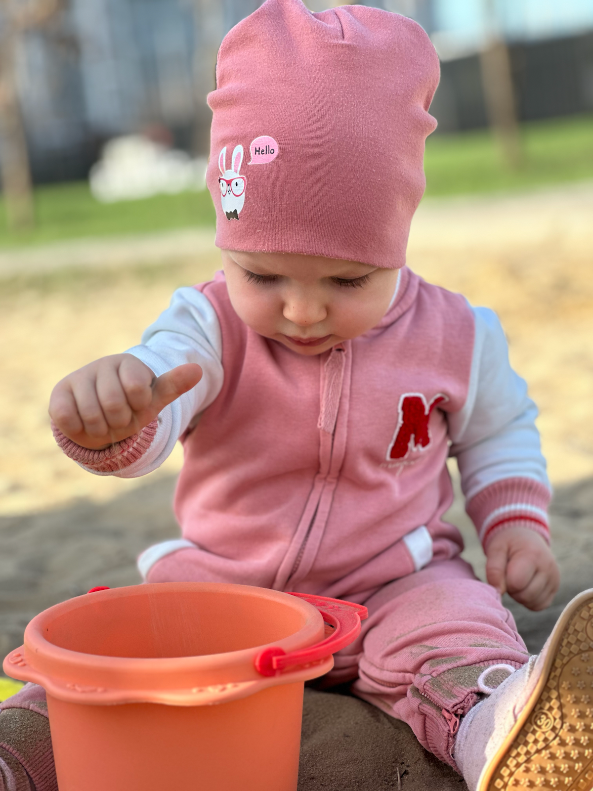 👶Поговорим про ранний возраст…✨
Ранний возраст (1–3 года) — это удивительный стабильный период😌, когда ребенок активно познает мир, осваивает речь, учится самостоятельности и начинает осознавать себя ... | Сетка — социальная сеть от hh.ru
