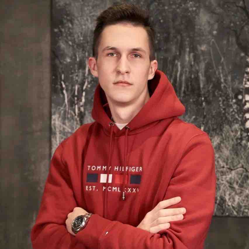 Дмитрий Кобзев