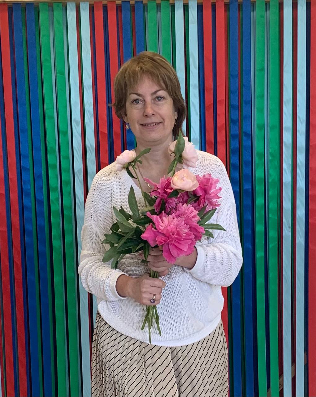 С Днем Защитника Отечества, всех кто защищает на передовой и в тылу. Всех, кто ждет дома ждет и любит. Всех волонтеров.
Здоровья, мира и благополучия! | Сетка — социальная сеть от hh.ru