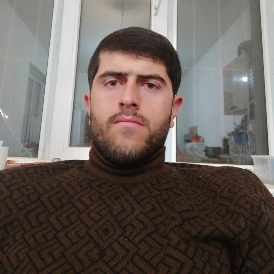 Magomedr Aliev | Сетка — социальная сеть от hh.ru