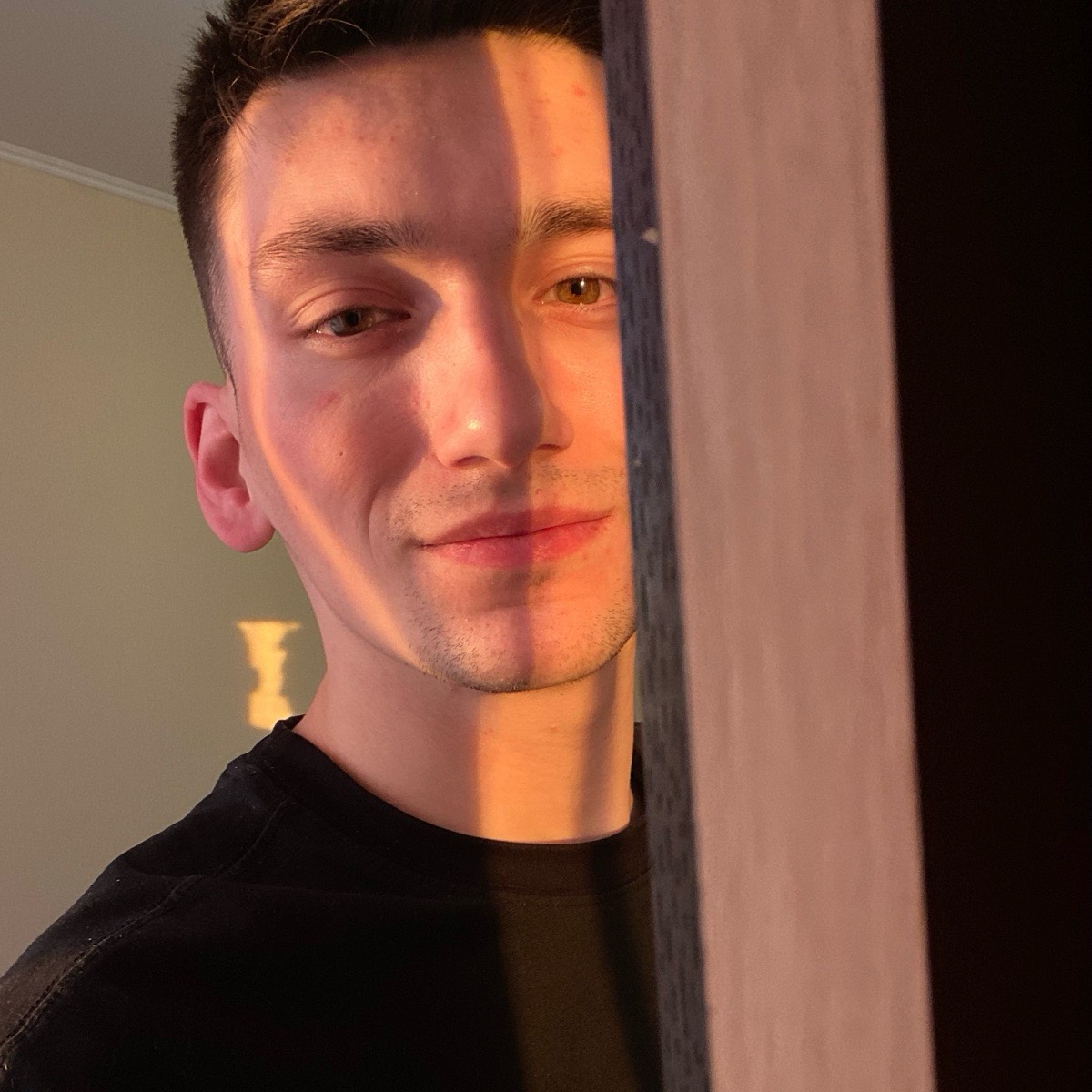 Дмитрий Вахрушев