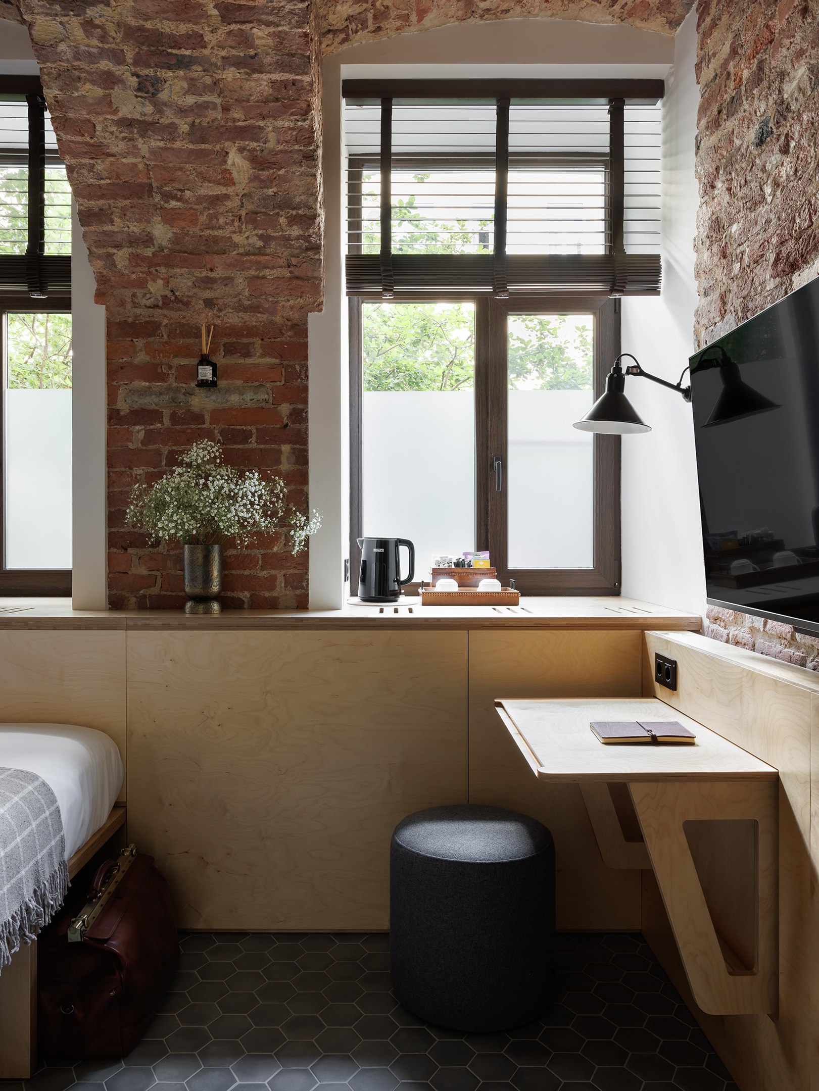 В историческом центре Петербурга, в здании 1770 года постройки открылся необычный мини-отель «Невский Ботик» | Сетка — социальная сеть от hh.ru