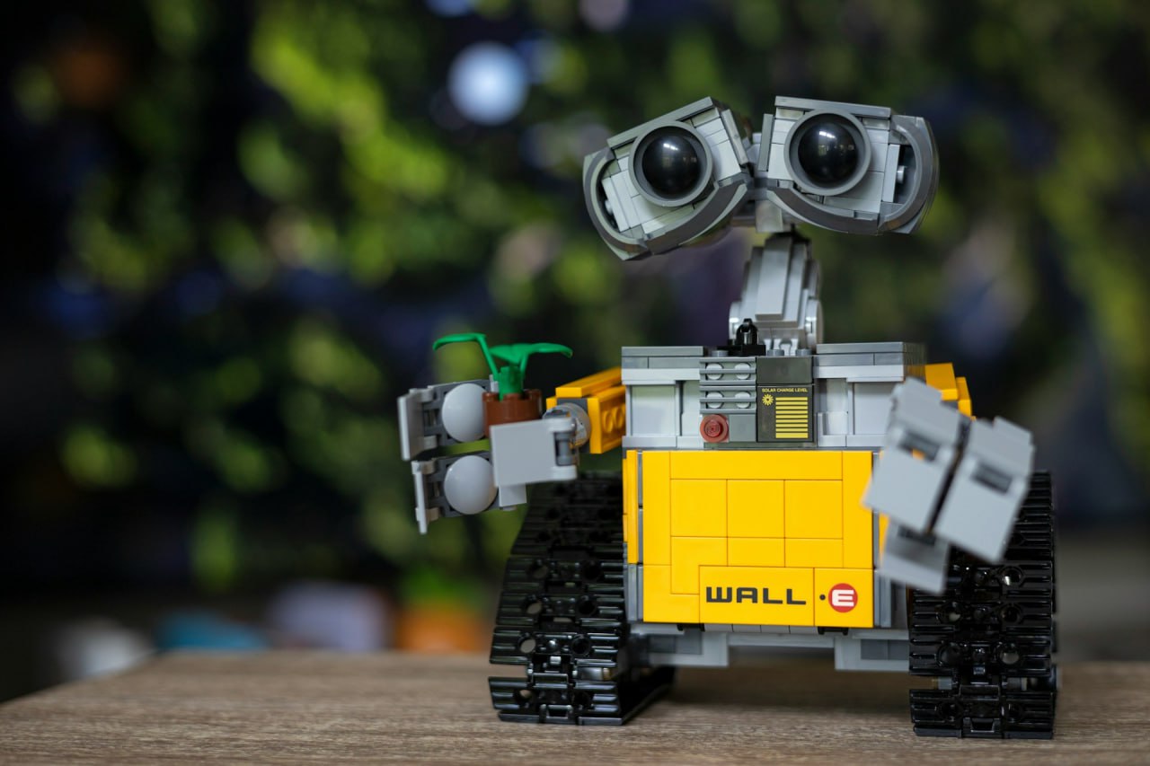 Как HRM-системы будут конкурировать с AI-агентами?
Сегодня статья о том, как на западе вендоры спасаются от нашествия AI-Агентов, которые могут серьёзное подъесть долю рынка у традиционных HR-Систем | Сетка — социальная сеть от hh.ru