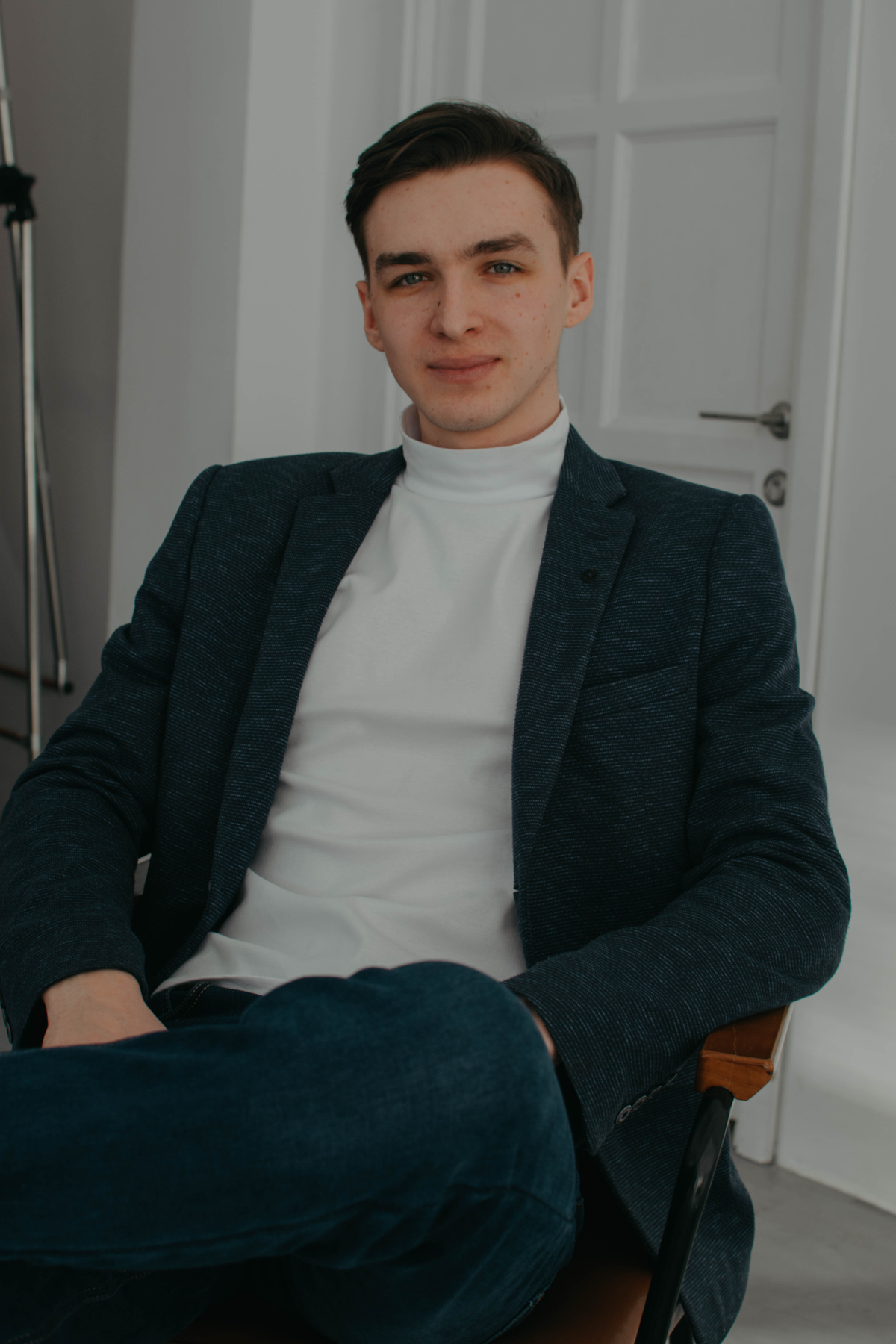 #постзнакомство
Всем привет! Меня зовут Дмитрий, 25 лет, город Иркутск.
Я Веб-дизайнер с опытом более 2 лет | Сетка — социальная сеть от hh.ru